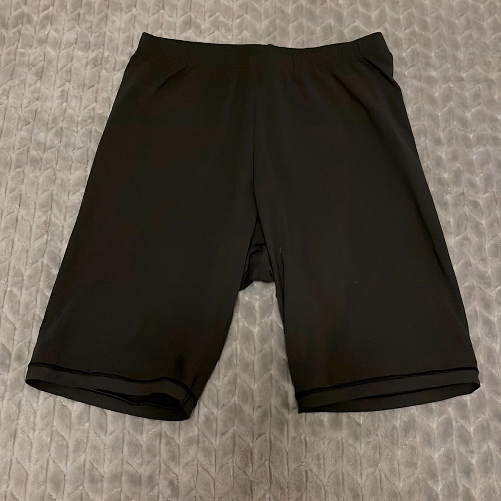 SKIMS NWT Biker Shorts in Onyx